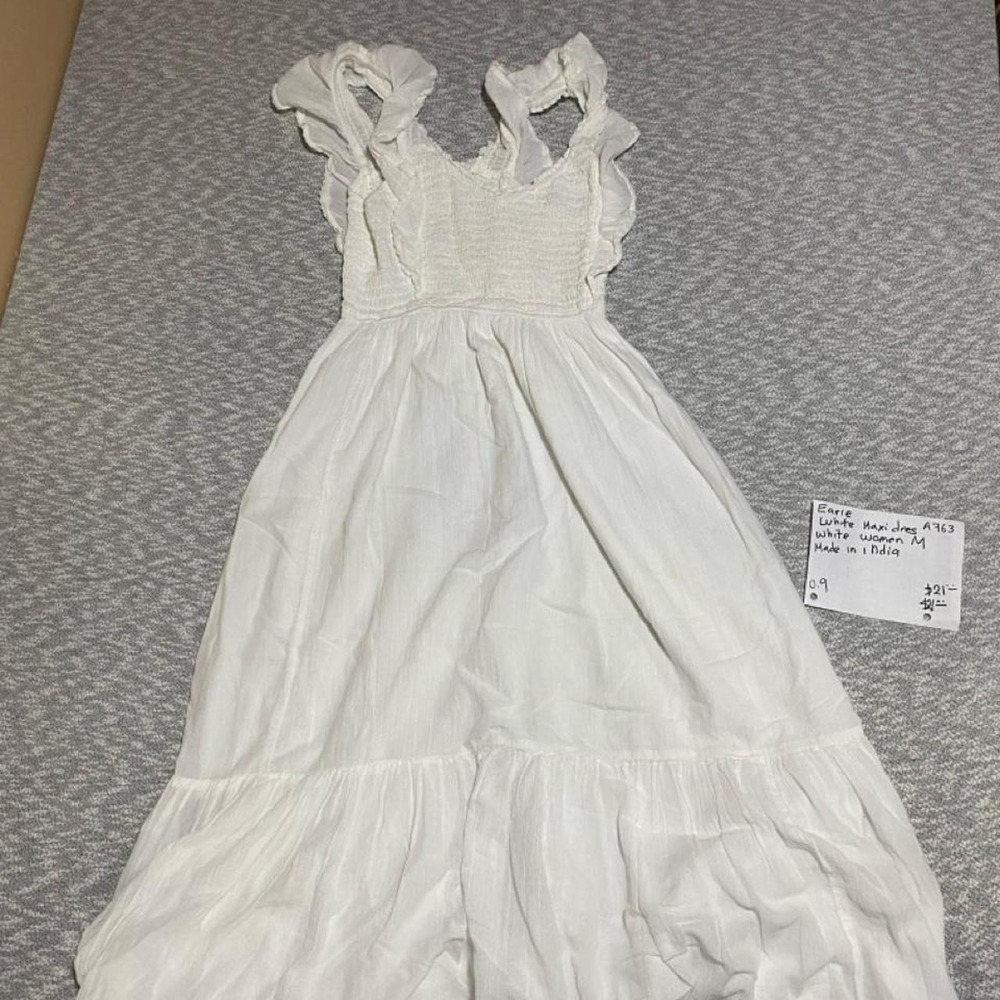 Aerie white maxi dress with ruffled straps and tiered skirt  women M. SKU-A763